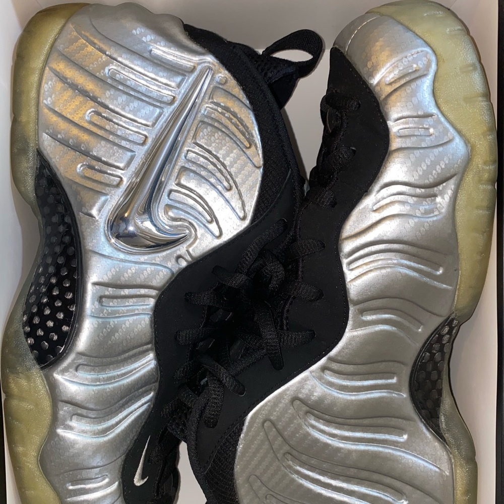 Nike Air Foamposite Pro (Silver Surfer) 🏄